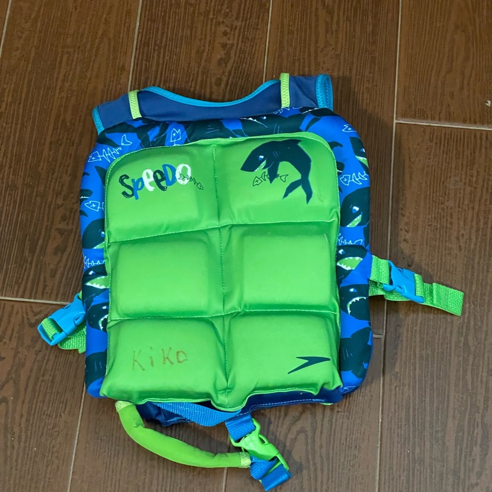 Kids Speedo Floatation Aid Swim Vest Life Jacket blue green sharks 30 to 50 lbs - Picture 3 of 9